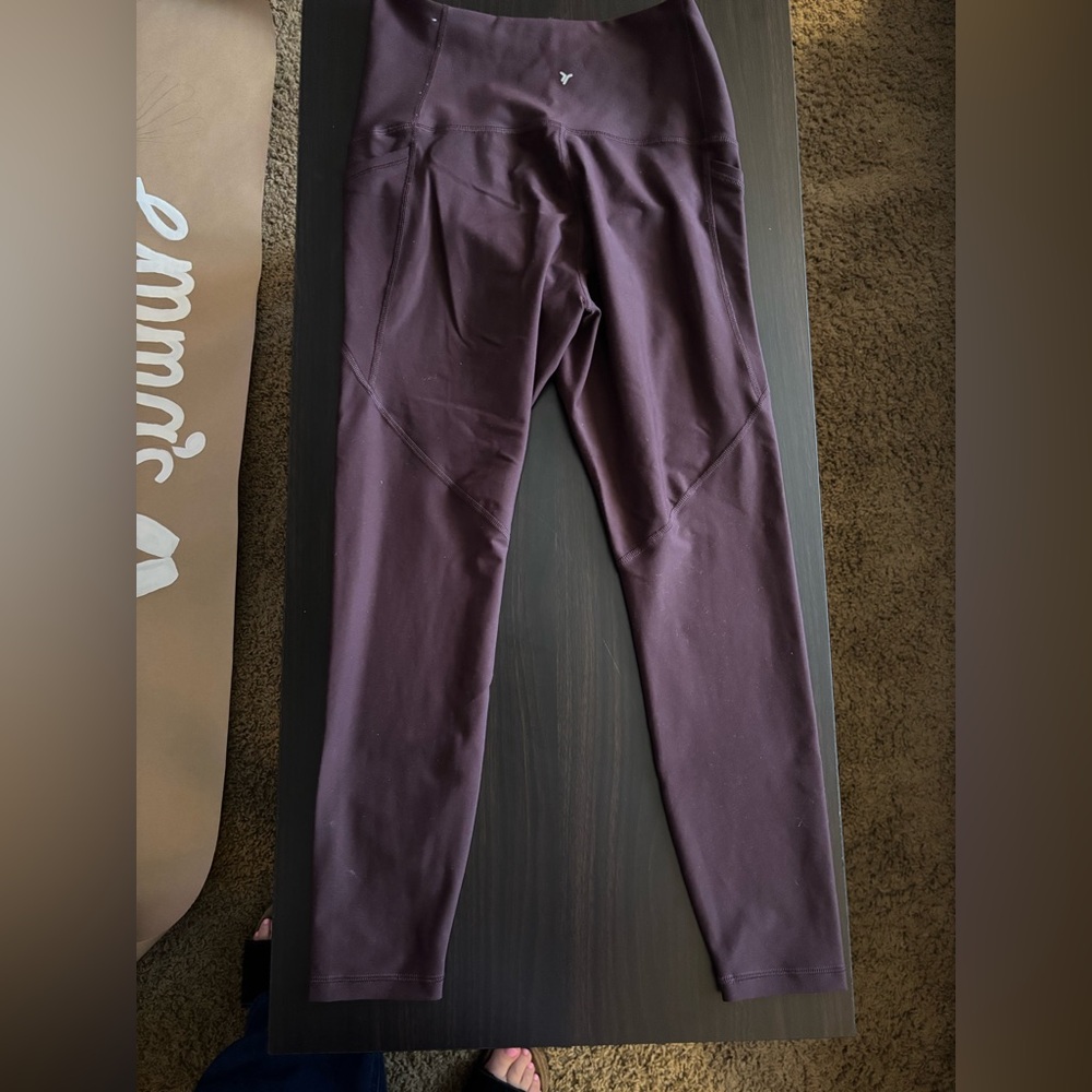 OLD NAVY HIGH RISE Purple Leggings Go Dry